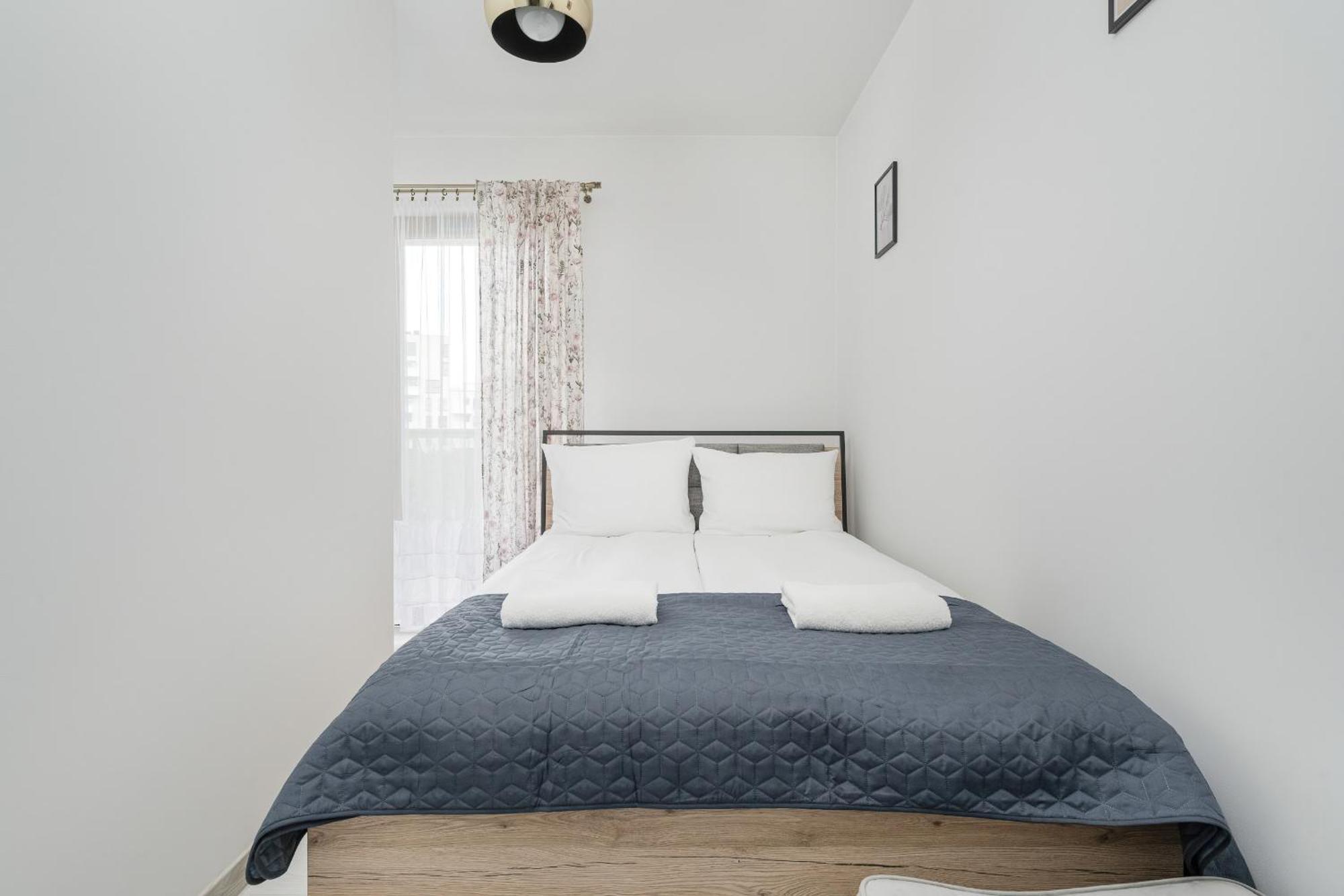 Apartment Modern Classic In Kepa Mieszczanska By Renters