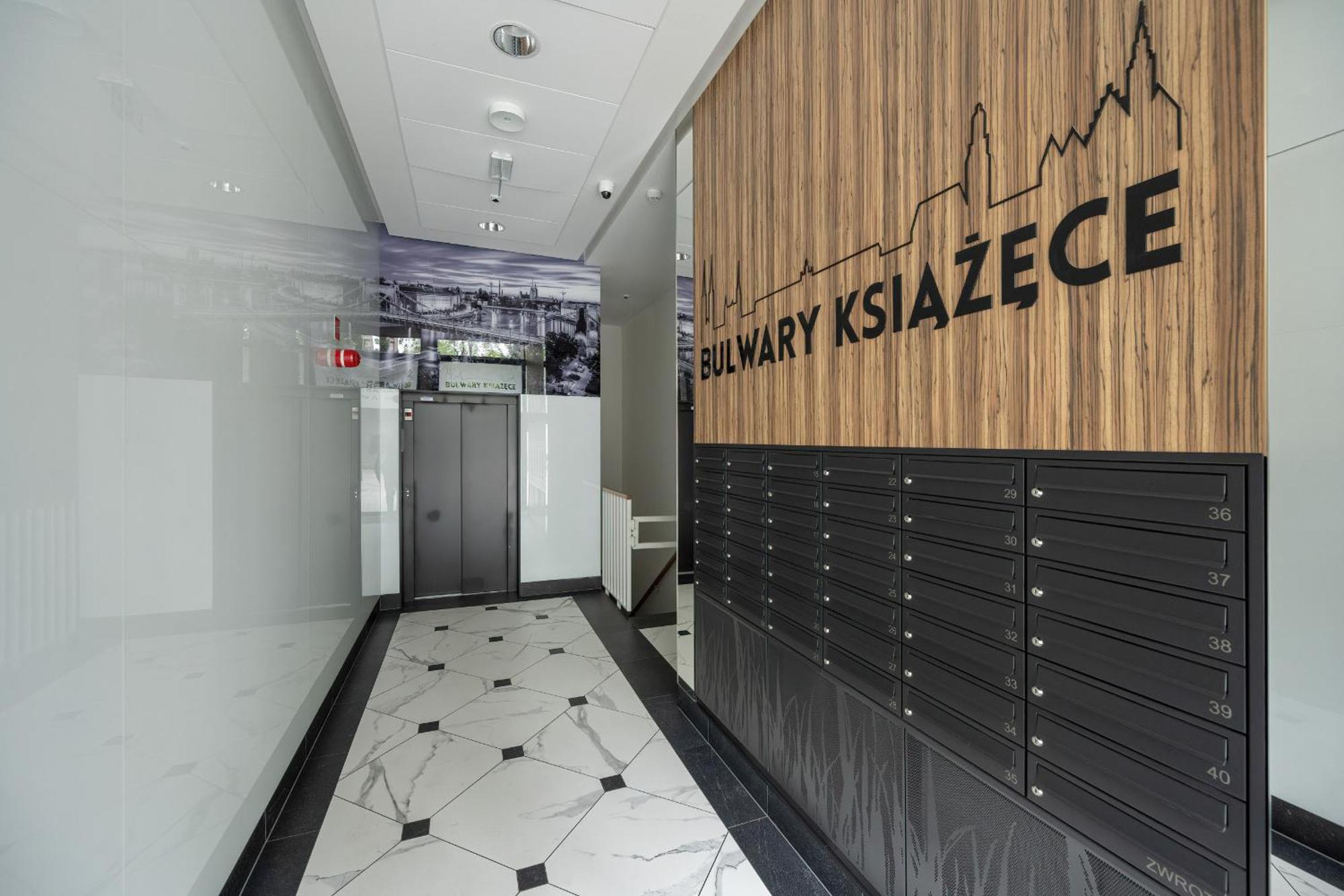 Modern Classic In Kepa Mieszczanska By Renters