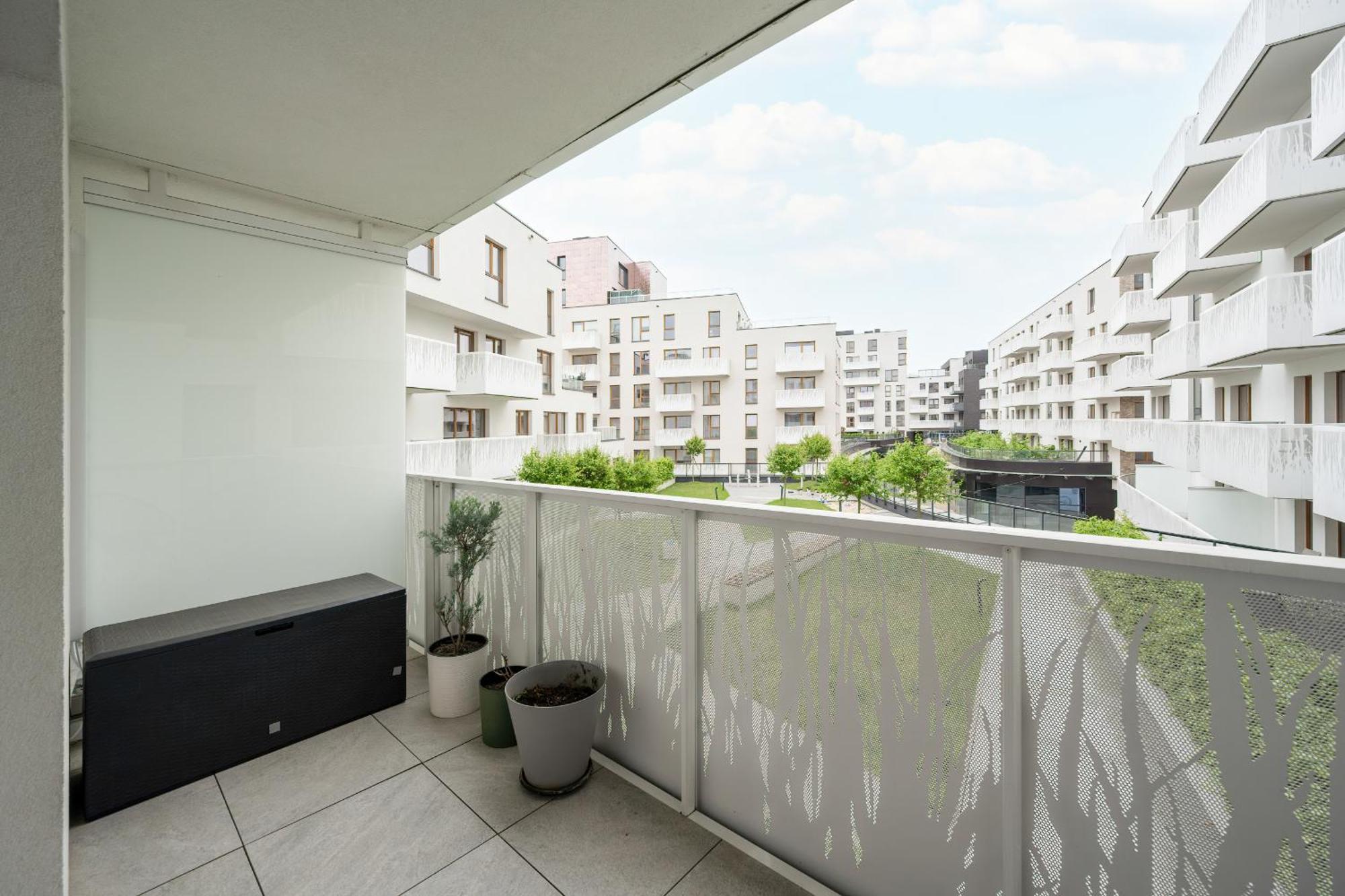 Modern Classic In Kepa Mieszczanska By Renters Apartment *